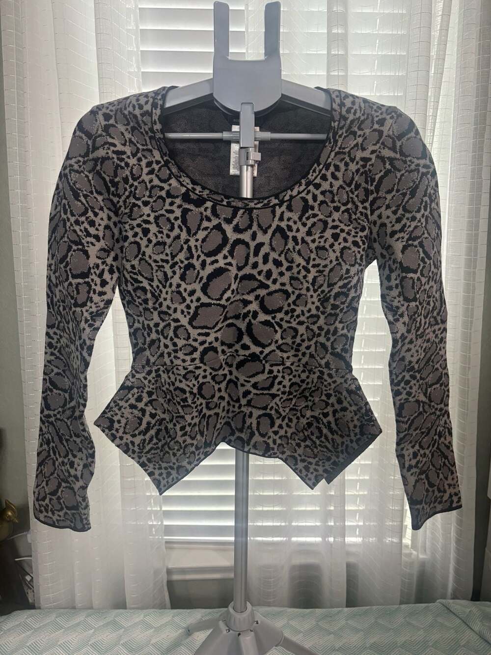 BCBGMAXAZRIA Size S Leopard Print Peplum Long Sleeve Knit Top